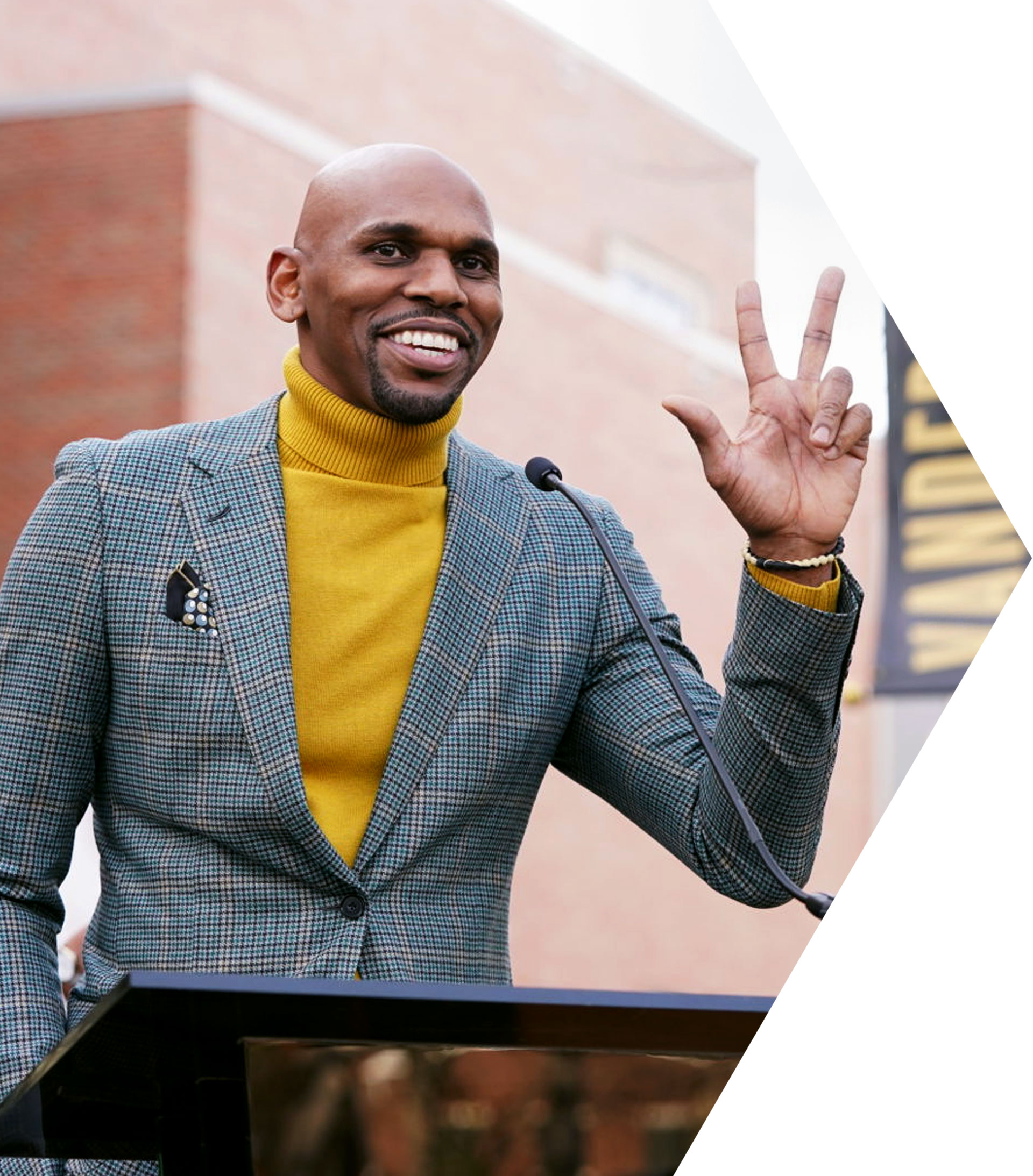 Jerry Stackhouse speaking on diversity, inclusion, and creating leadership opportunities