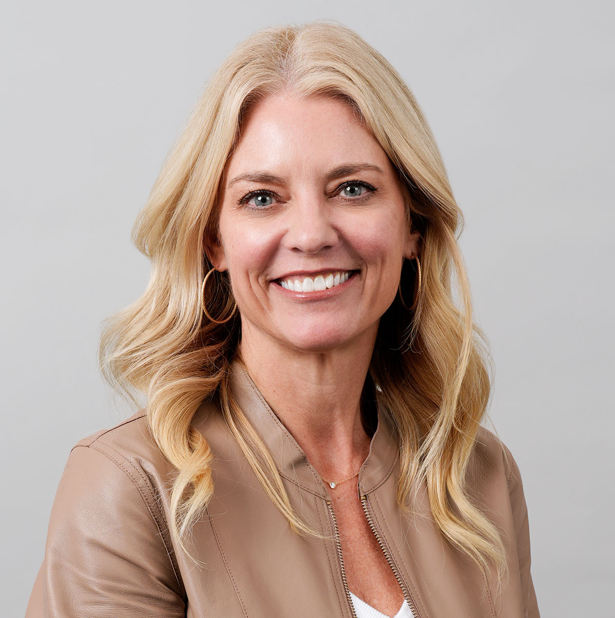 NFL executive Renie Anderson delivering keynote on leadership, innovation, and business strategy in sports