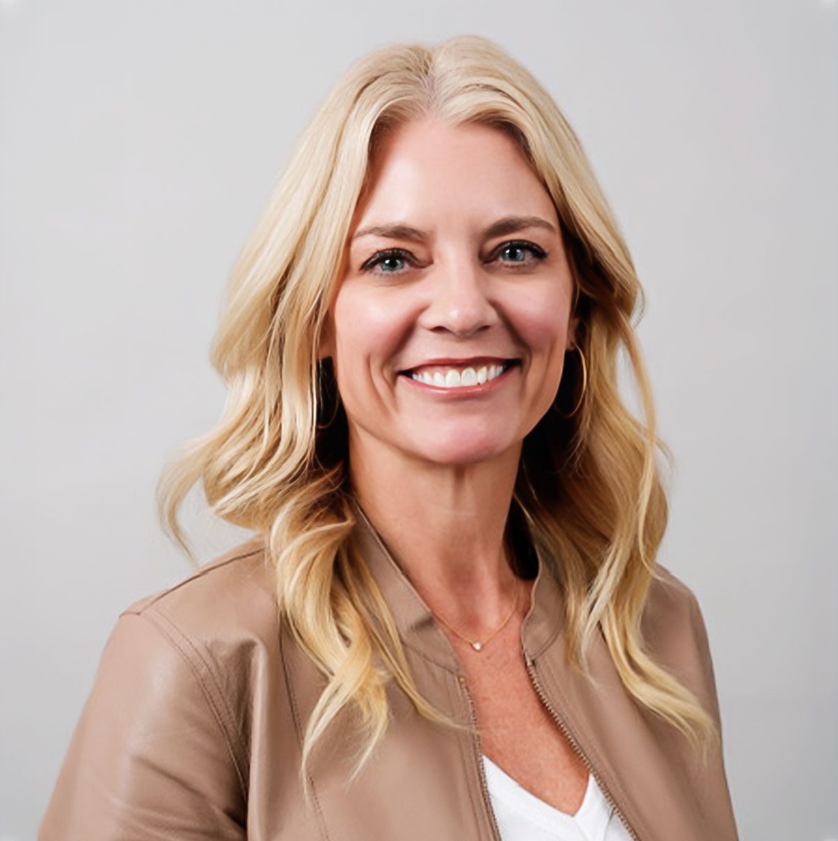 NFL executive Renie Anderson delivering keynote on leadership, innovation, and business strategy in sports